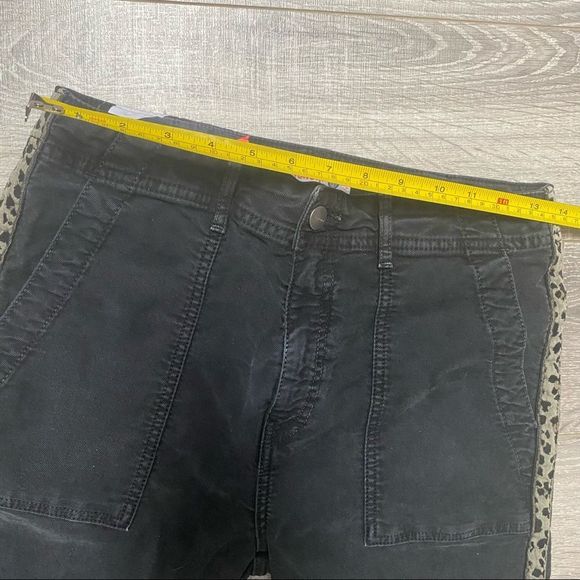 SUNDRY Leopard Trim High Rise cropped Jeans - Picture 8 of 8